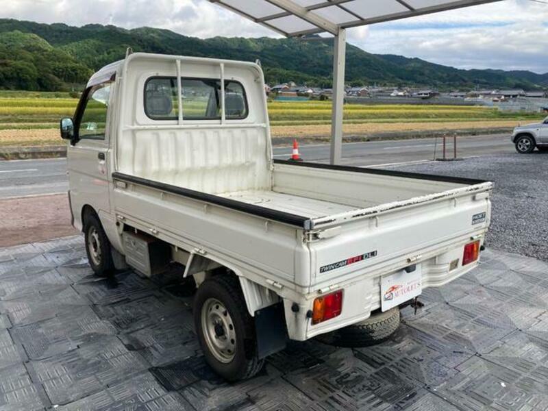 HIJET TRUCK-1