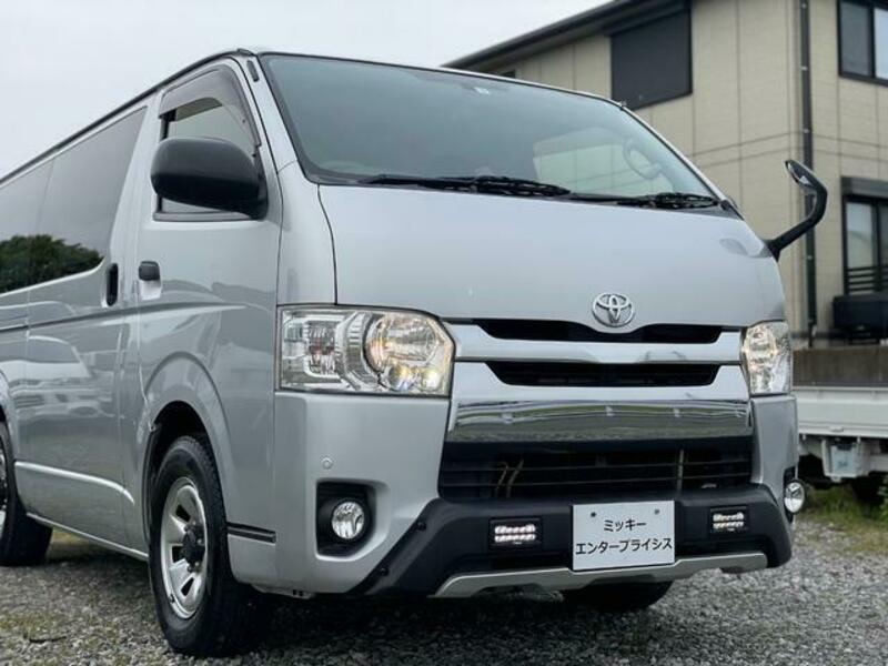 HIACE VAN-6