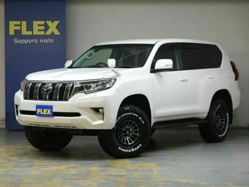 TOYOTA　LAND CRUISER PRADO