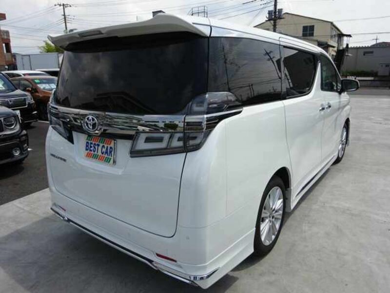 VELLFIRE-6