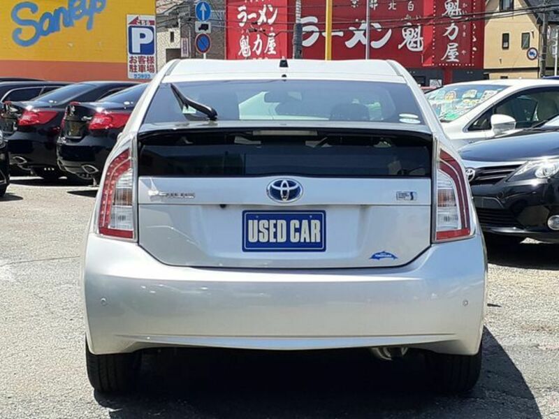 PRIUS-10