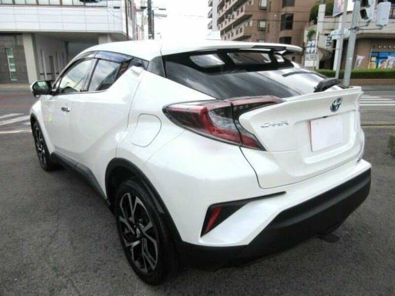 C-HR-6