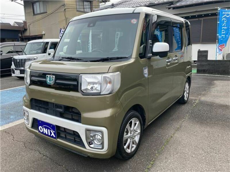 DAIHATSU　WAKE