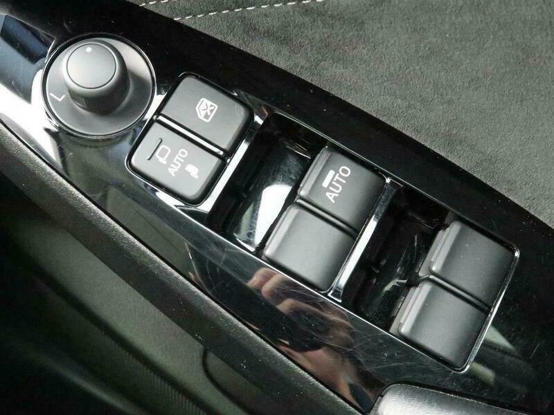 Axela Sport