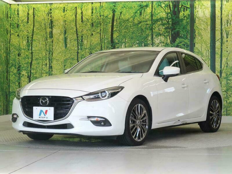 Axela Sport-0