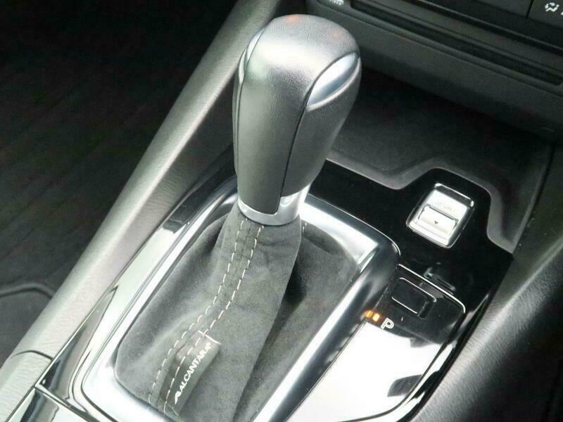Axela Sport