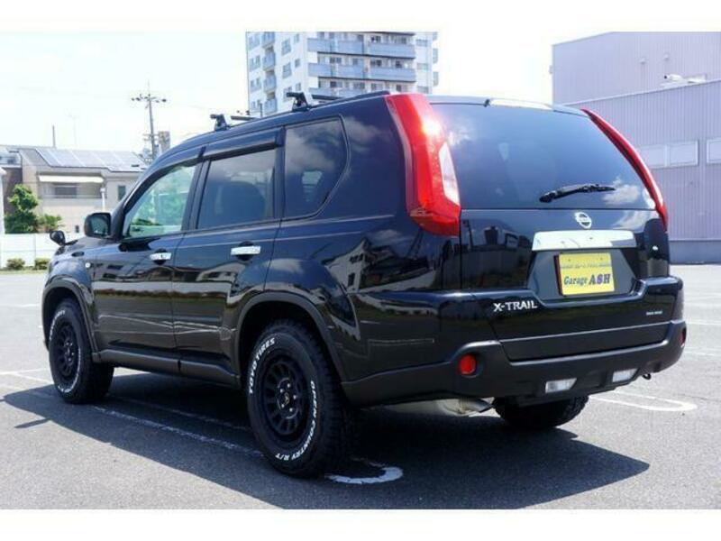 X-TRAIL-1