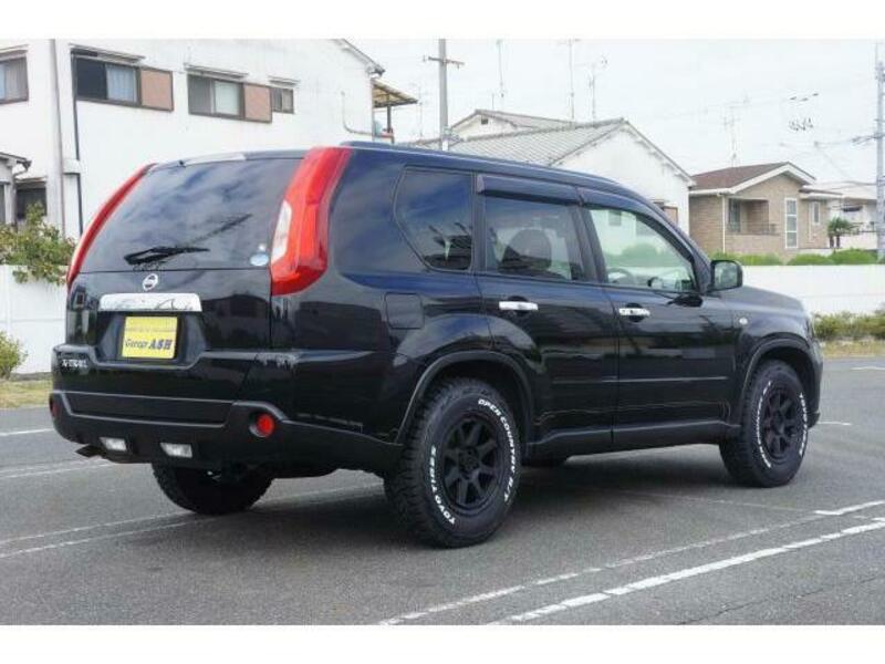 X-TRAIL-1