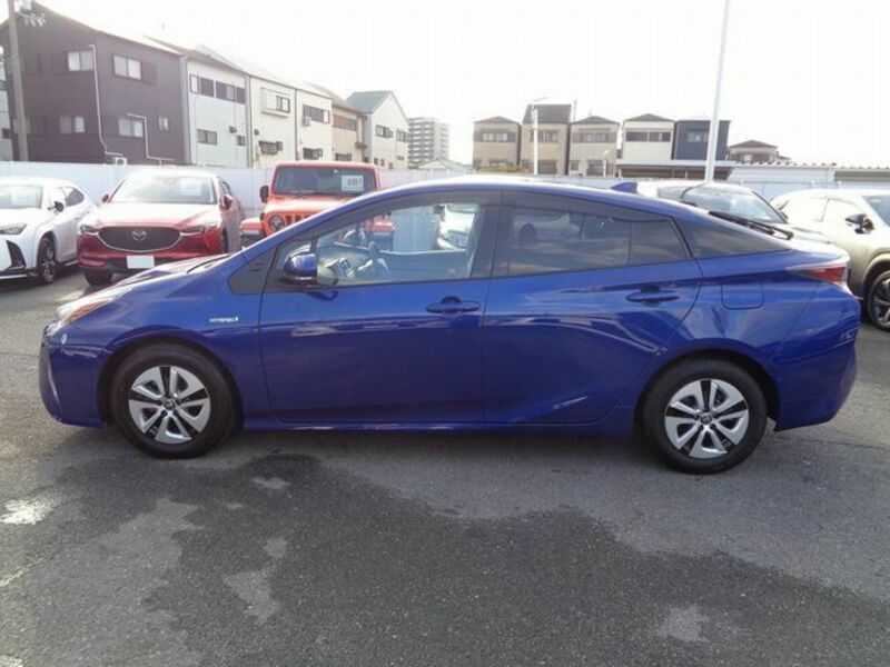 PRIUS-28