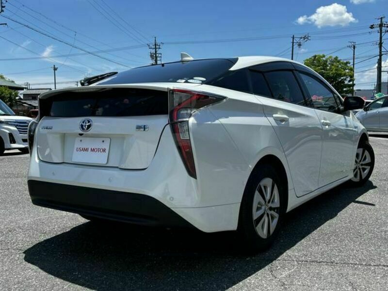 PRIUS-1