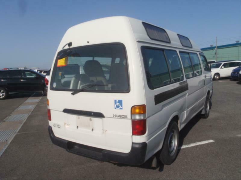 HIACE COMMUTER-31