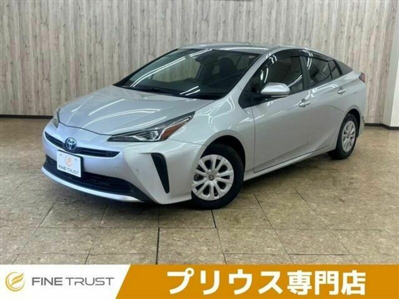 TOYOTA　PRIUS