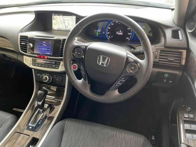 ACCORD HYBRID-8