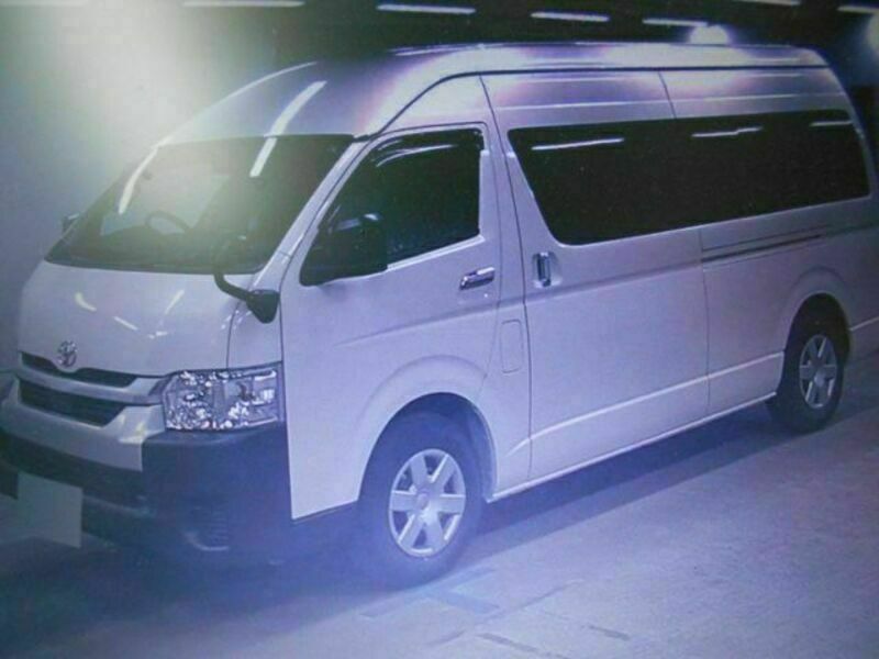 HIACE COMMUTER-5