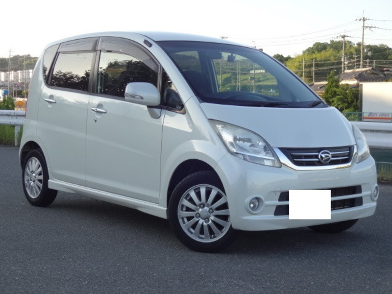 DAIHATSU　MOVE