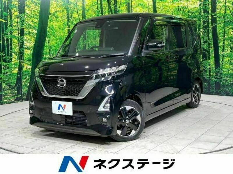 NISSAN　ROOX