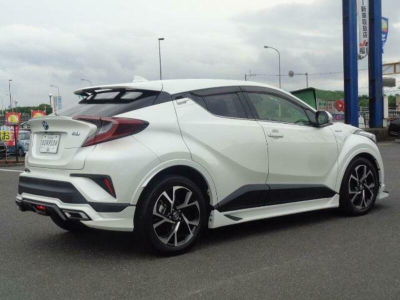 C-HR-10