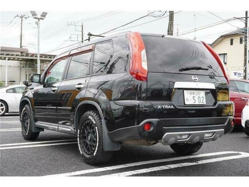 X-TRAIL-10