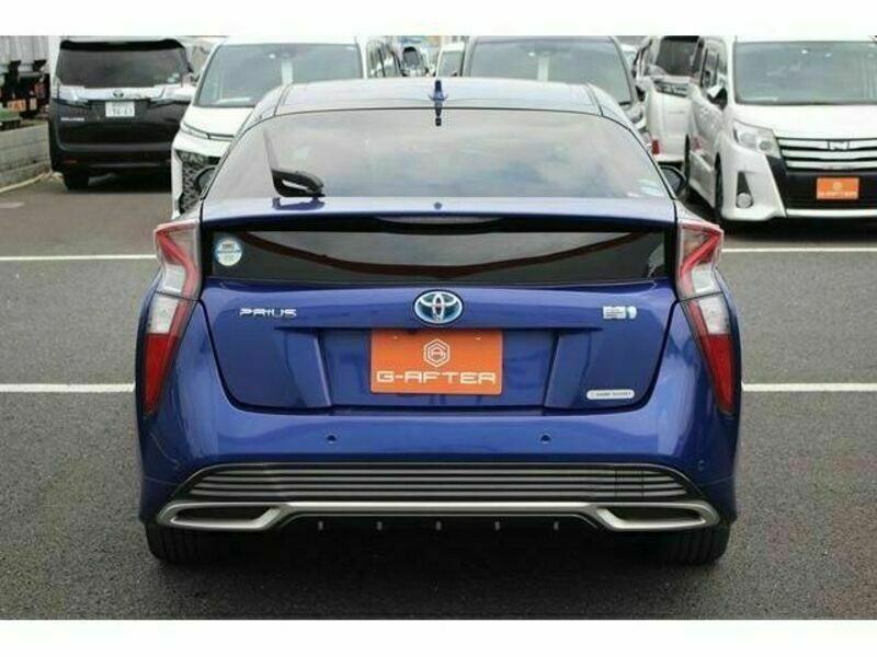 PRIUS-9