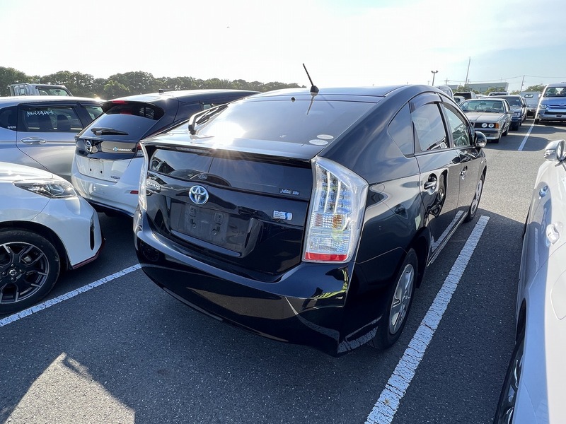 PRIUS-3