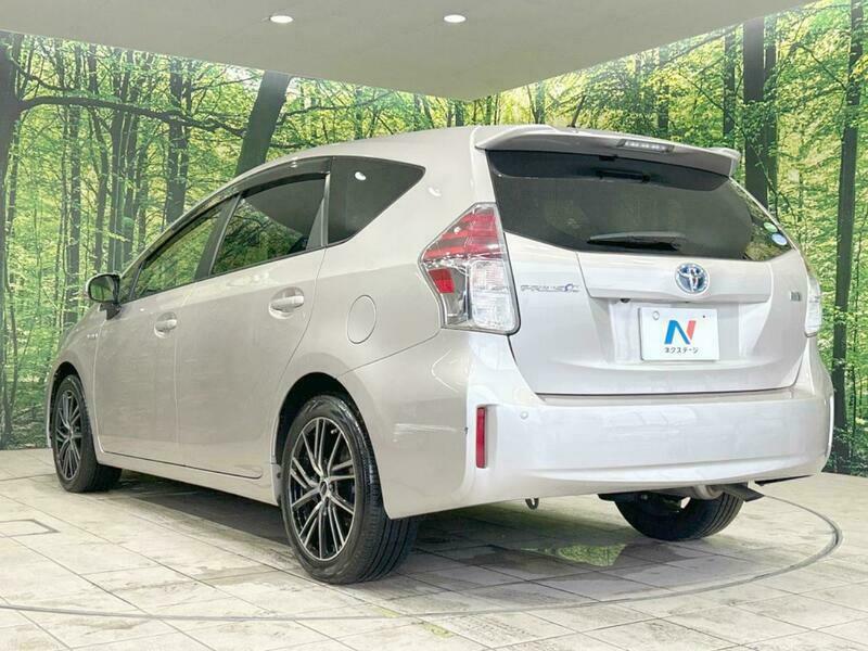 PRIUS ALPHA