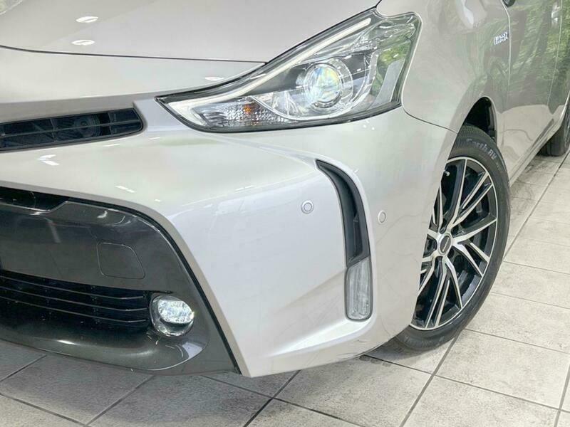 PRIUS ALPHA