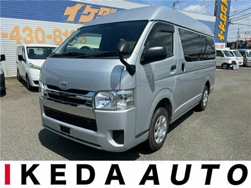 TOYOTA　HIACE