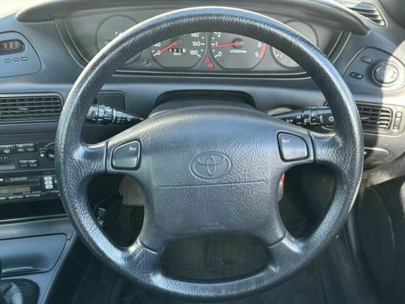 COROLLA LEVIN