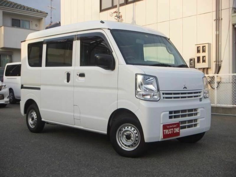 MITSUBISHI　MINICAB VAN