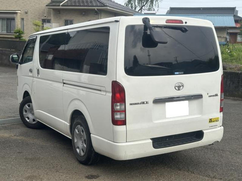 HIACE VAN-1