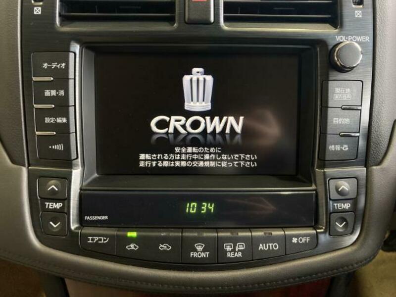 CROWN