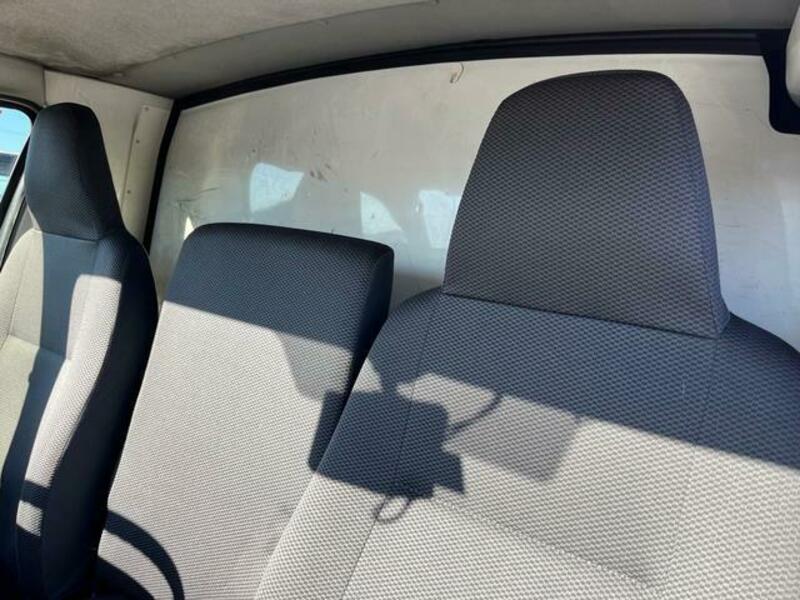 HIACE VAN-7