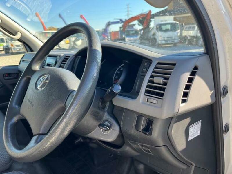 HIACE VAN-10