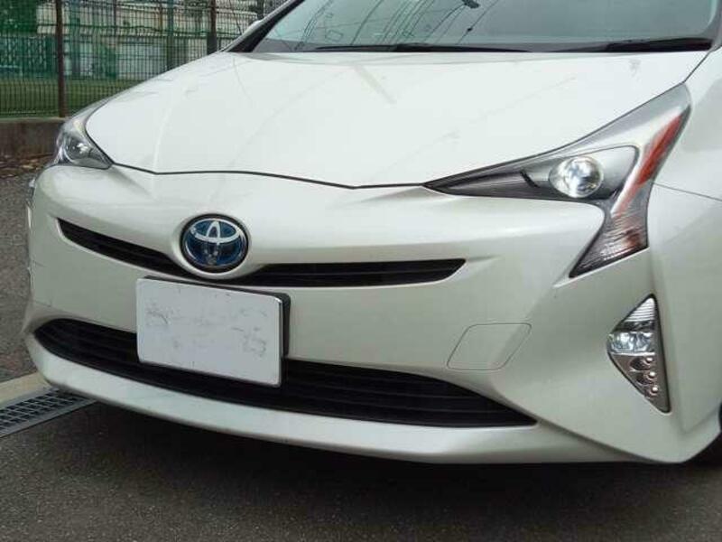 PRIUS-4