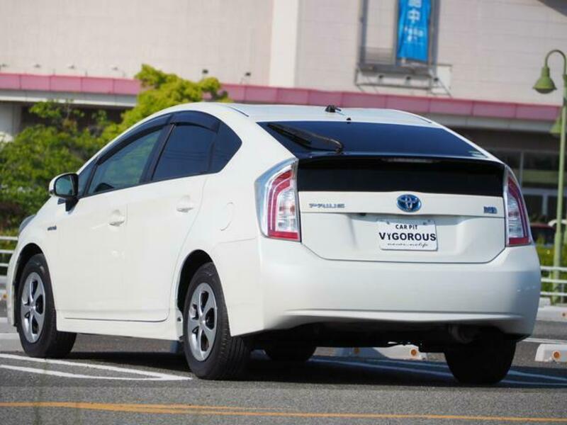 PRIUS-5