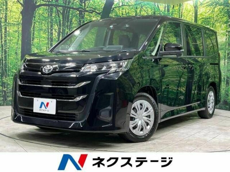 TOYOTA　NOAH