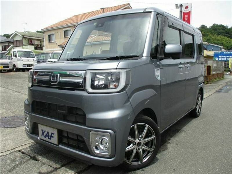 DAIHATSU　WAKE