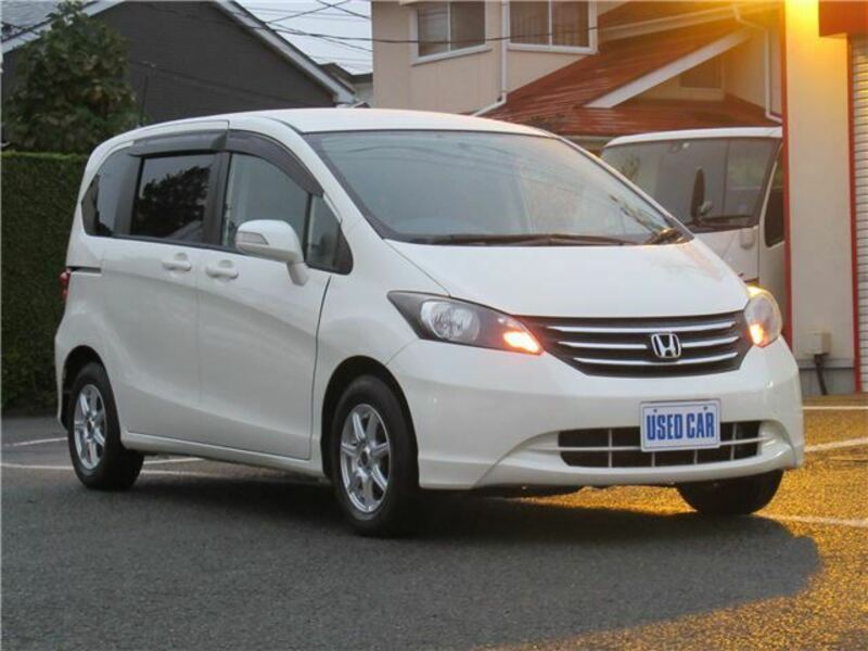 HONDA　FREED