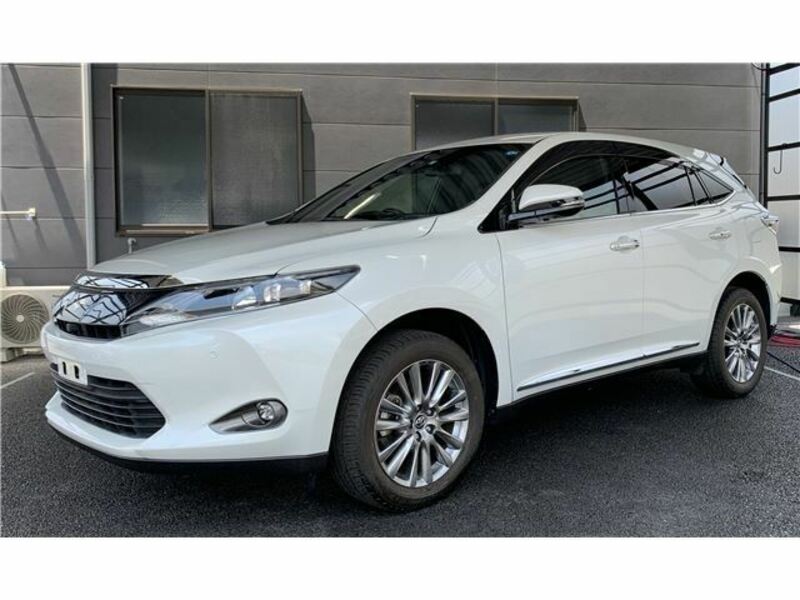 TOYOTA　HARRIER