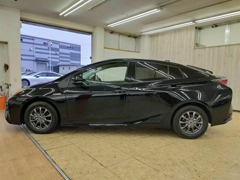 PRIUS-7