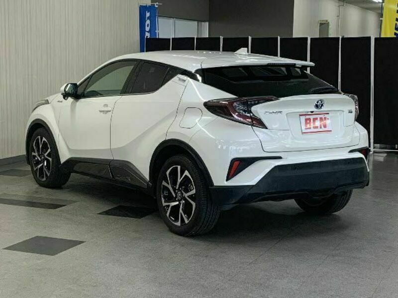 C-HR-8