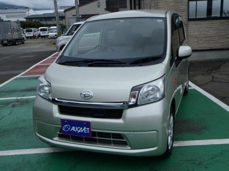 DAIHATSU　MOVE