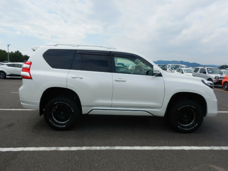 LAND CRUISER PRADO