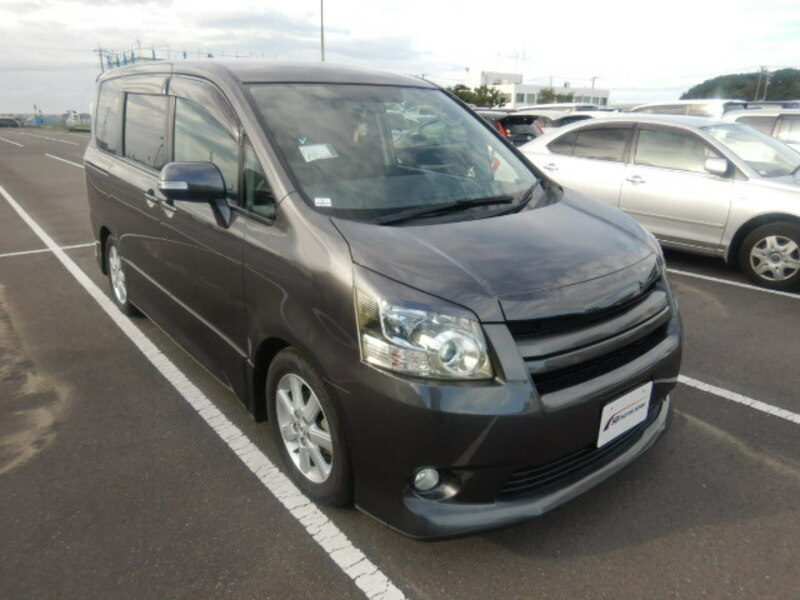 Used 2008 TOYOTA NOAH DBA-ZRR70W | SBI Motor Japan