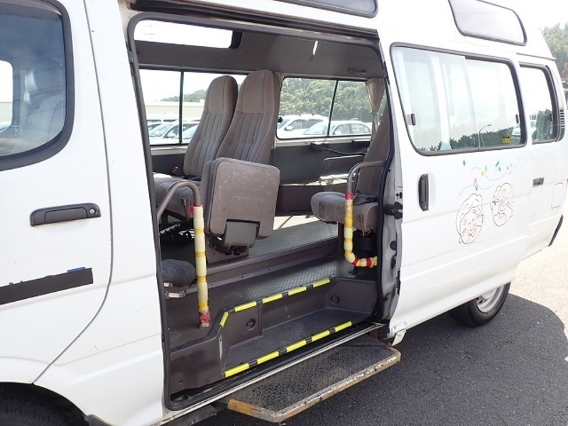 HIACE VAN