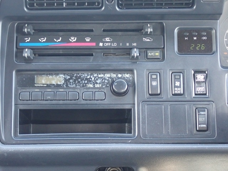 HIACE VAN