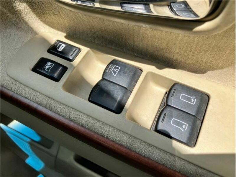 ELGRAND-29