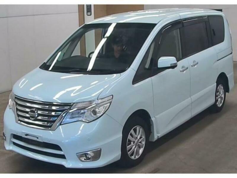 NISSAN　SERENA