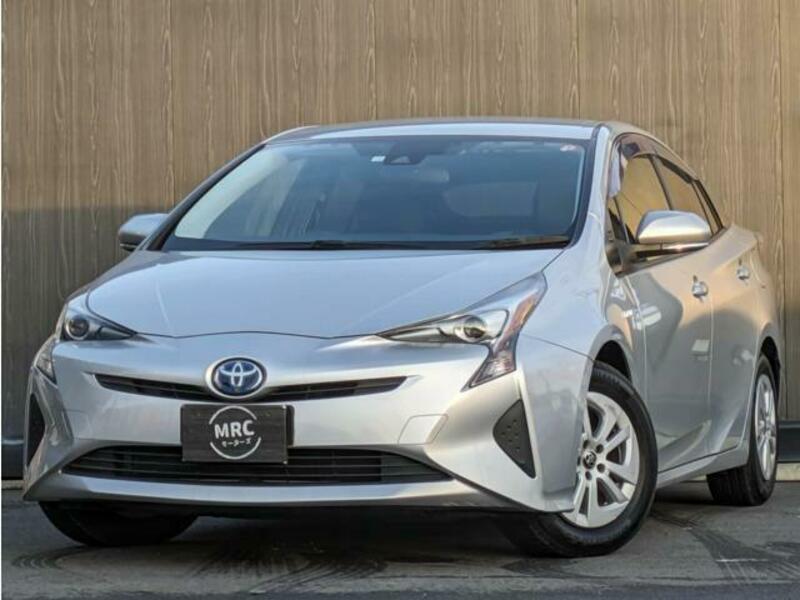 TOYOTA　PRIUS