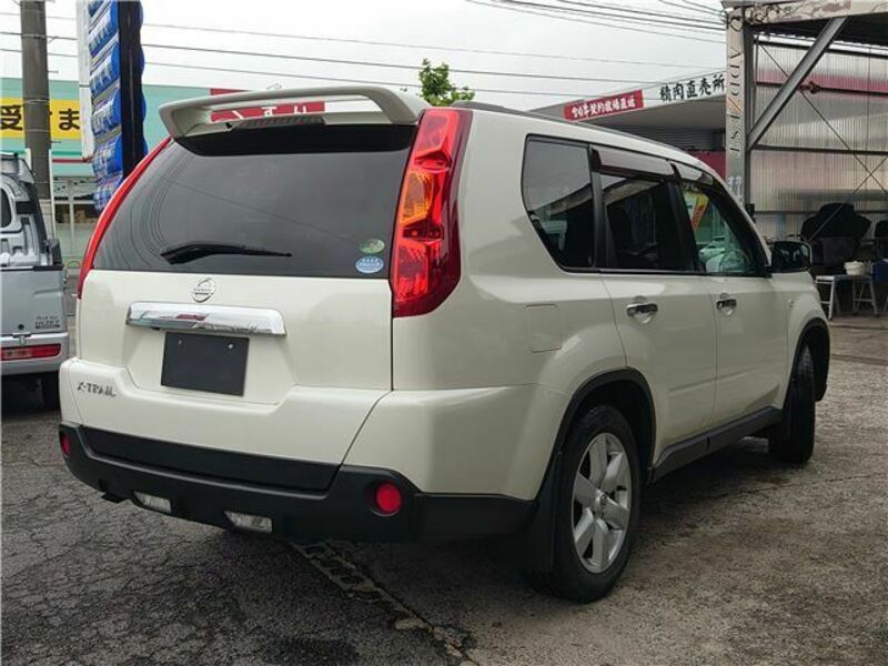 X-TRAIL-9